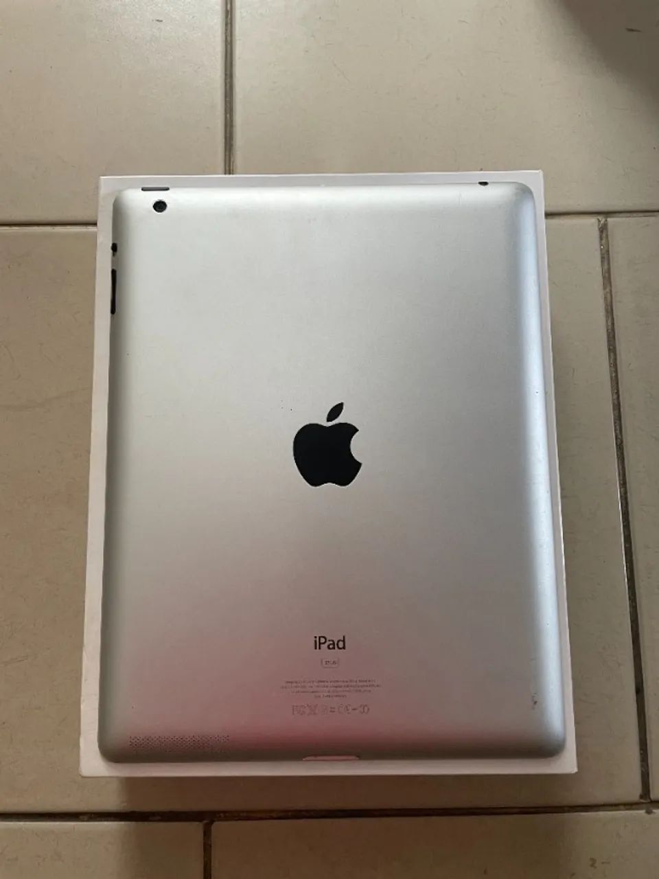 apple ipad 3ª geração a1416 wifi 32gb branco - não liga - Foto 3