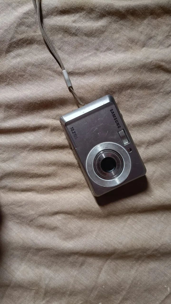 Câmera Digital Samsung ES15 10.2 MP - Prata