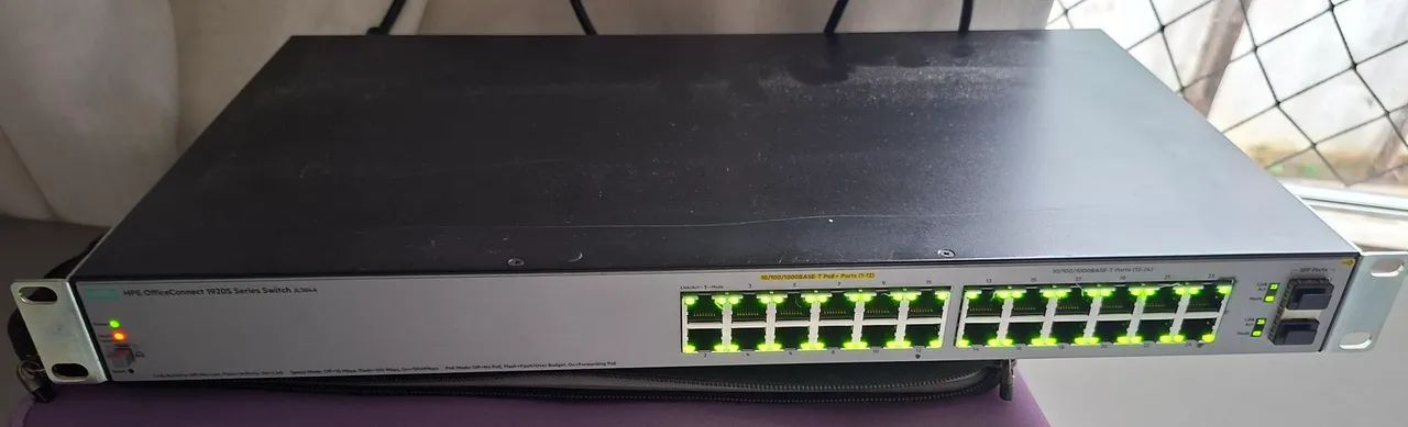 Switch HPE de 24 portas PoE+. - Foto 2
