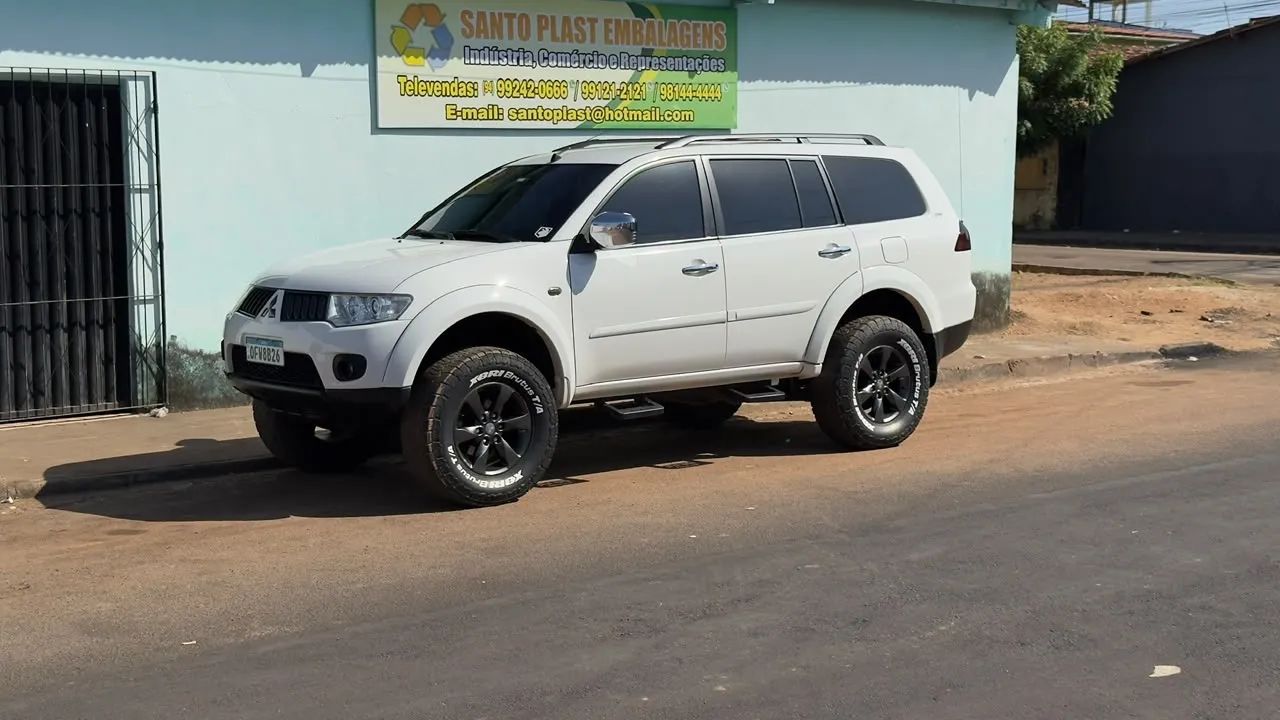 Mitsubishi Pajero 3.2 4X4 T.I. DIES. 5P AUT 2013