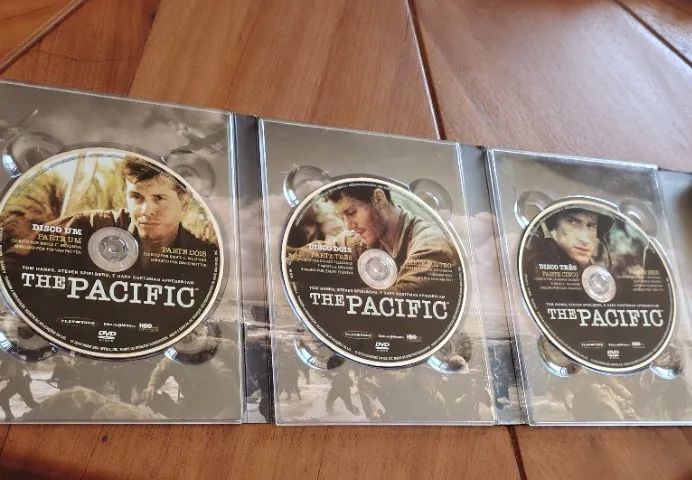 Box Lata DVD The Pacific - HBO - 6 discos - Foto 2