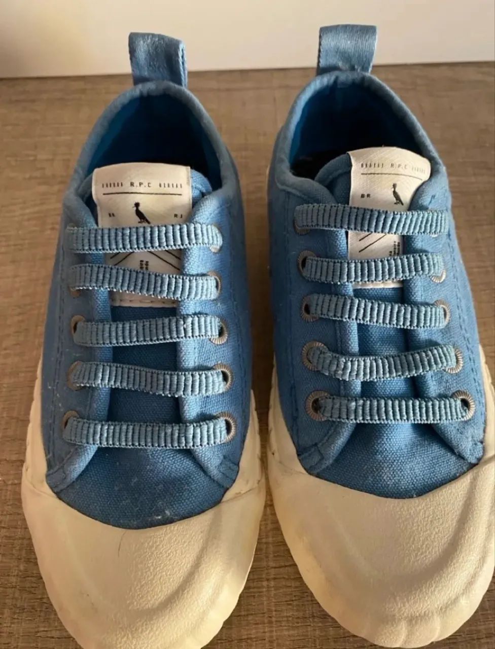 Tênis azul reserva mini