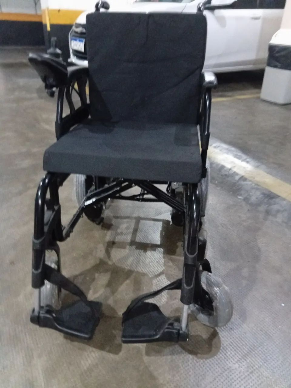 Cadeira de rodas motorisada 