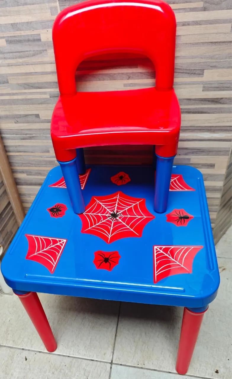 Vendo kit mesa e cadeira infantil  - Foto 2