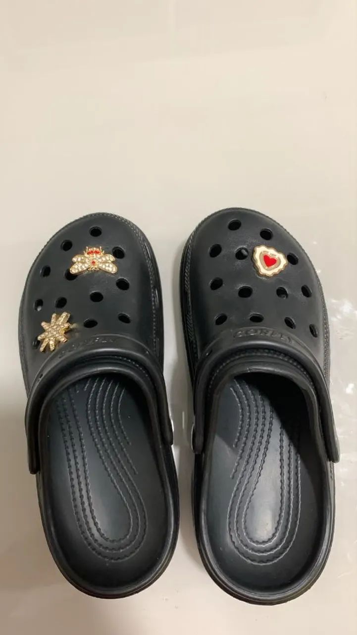 Crocs 