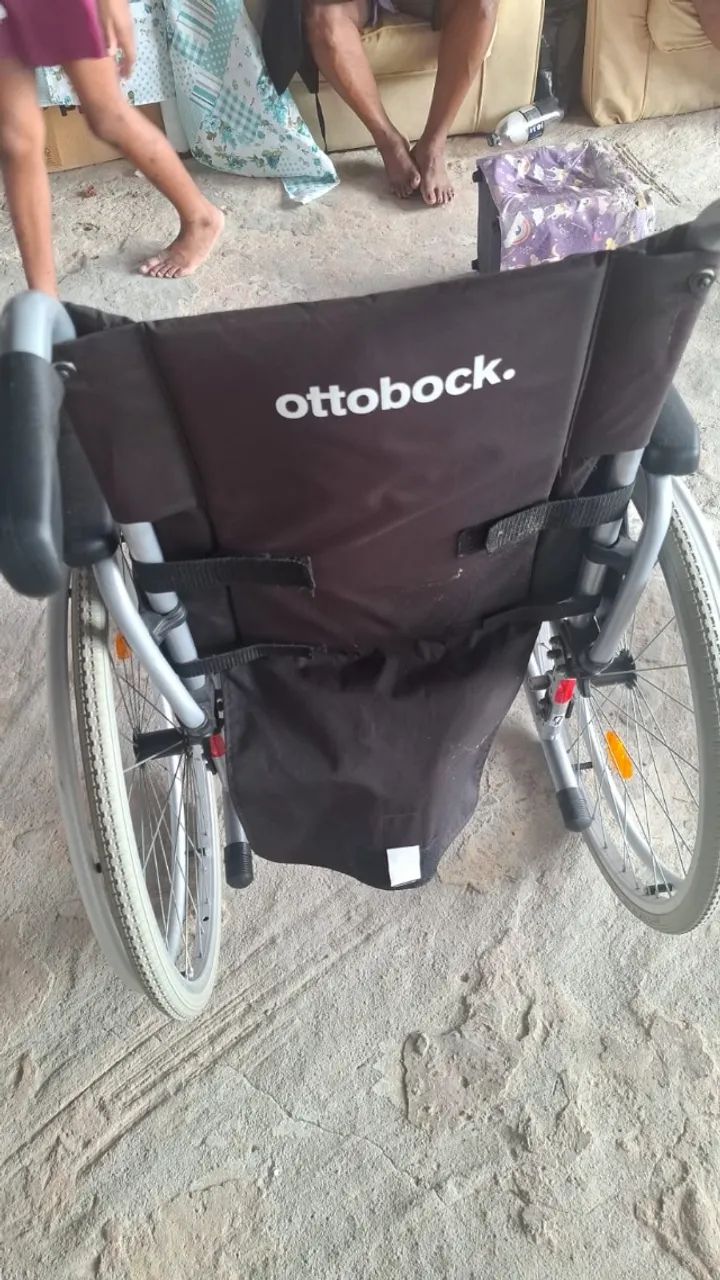 Cadeira de roda - Foto 2