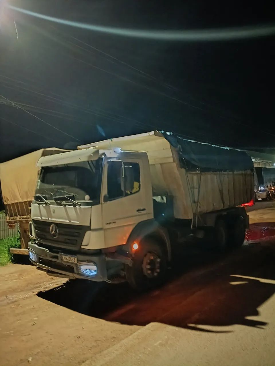 2831 caçamba  - Foto 3