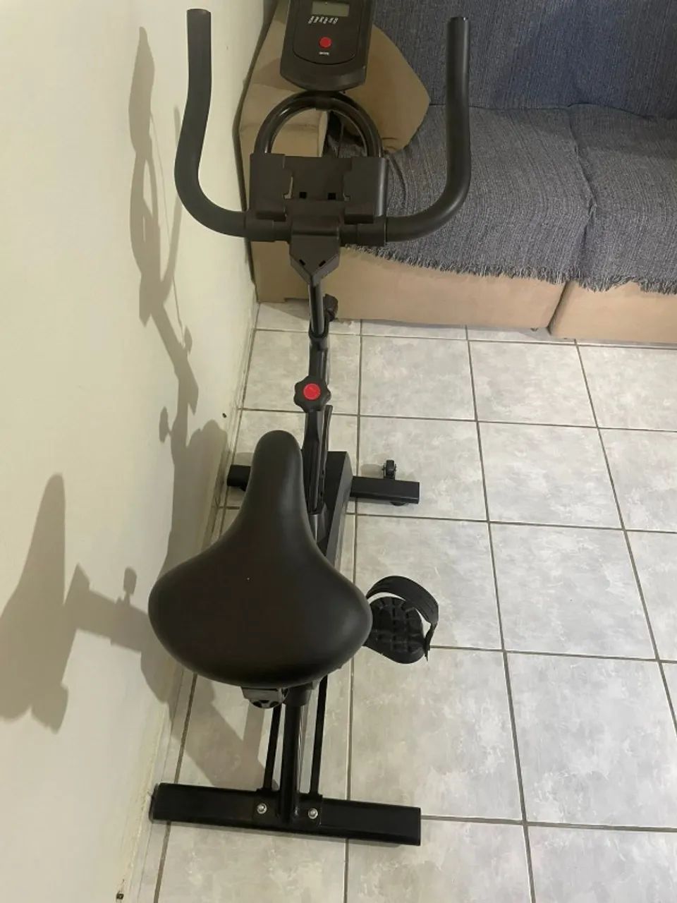 Vende-se Bicicleta Ergométrica  - Foto 4