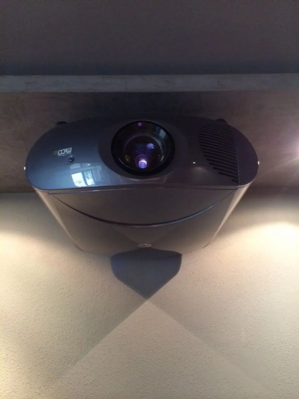 Projetor de cinema Sim2 Mico40 led - Foto 2