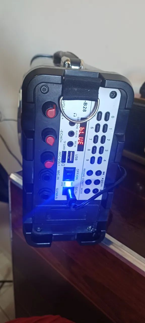 Caixa de Som Bluetooth MK-B28 com defeito  - Foto 4