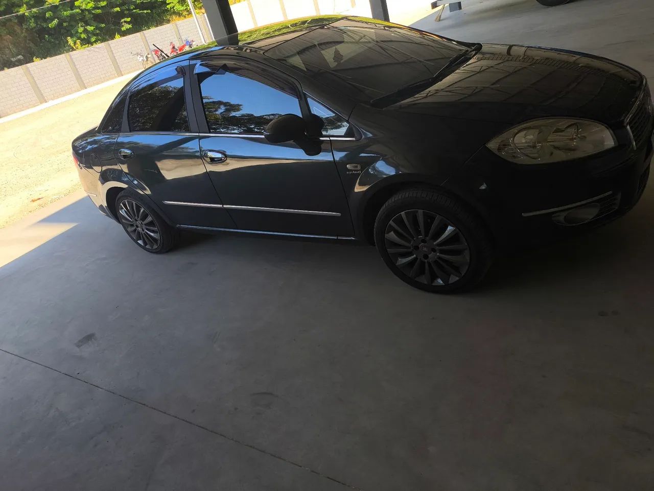 Fiat Linea Absolute 1.9/1.8 Flex Dualogic 4P 2013 - Foto 3