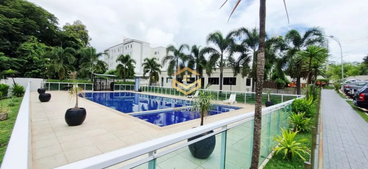 Apartamento com 2 quartos e área de lazer com piscina