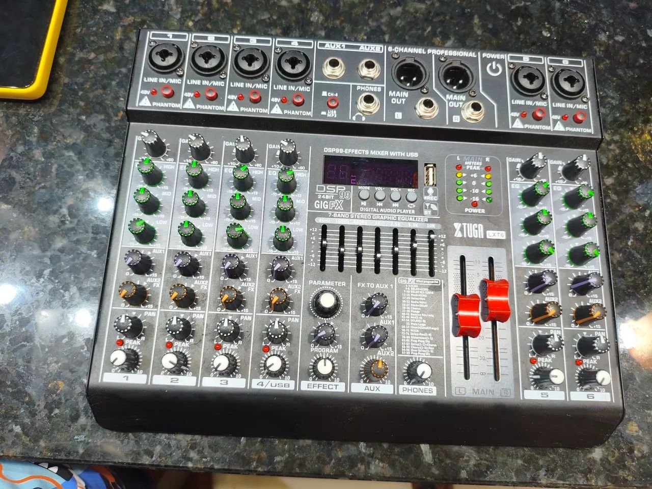 Mesa de 6 canais 