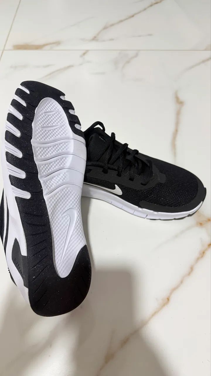 Vendo novo tênis Nike Flex Train feminino  - Foto 3