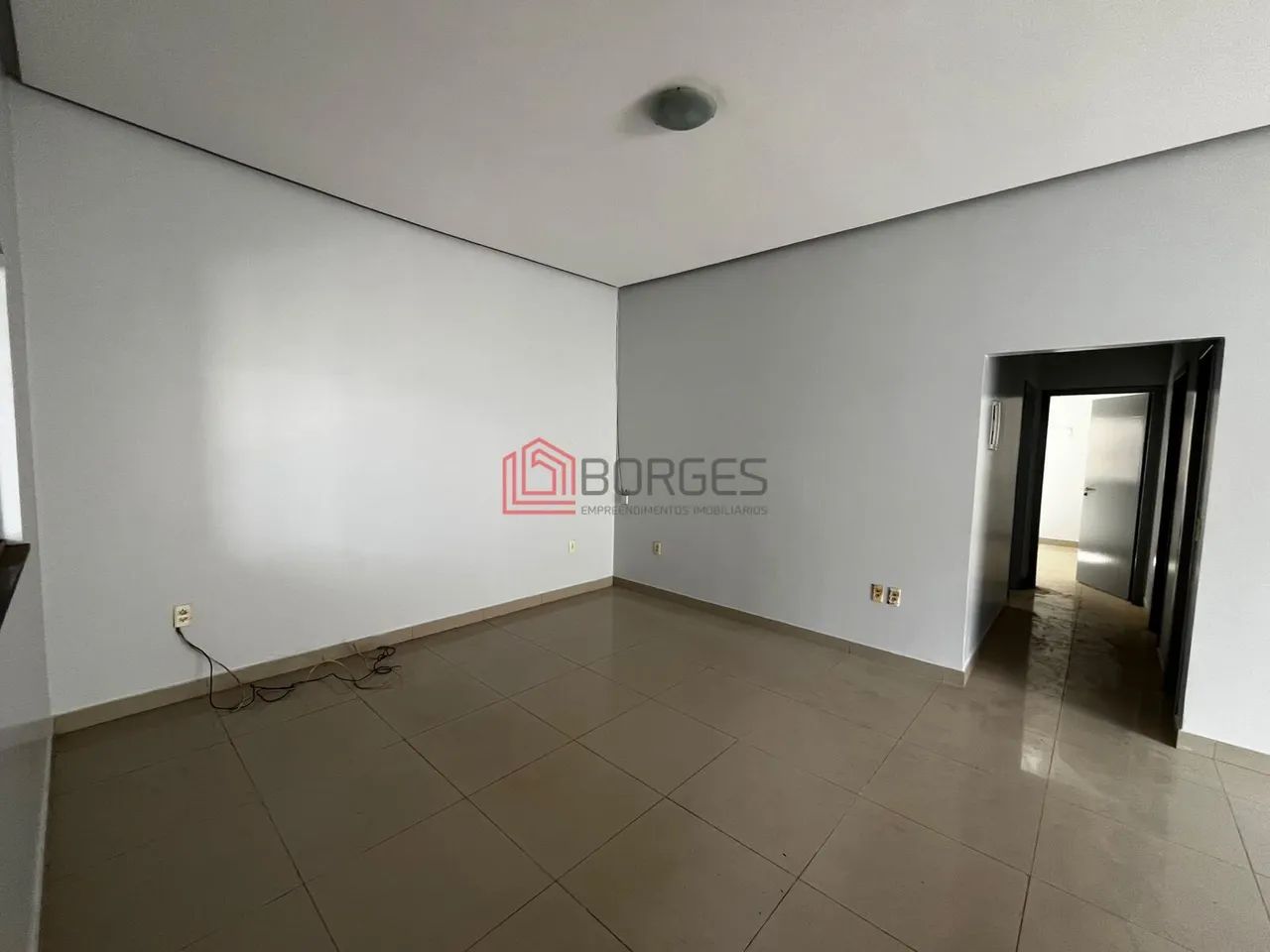 Casa ampla para locação - Foto 4