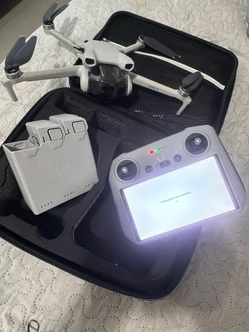 VENDO DRONE MINI 3 COM TELA - Foto 5