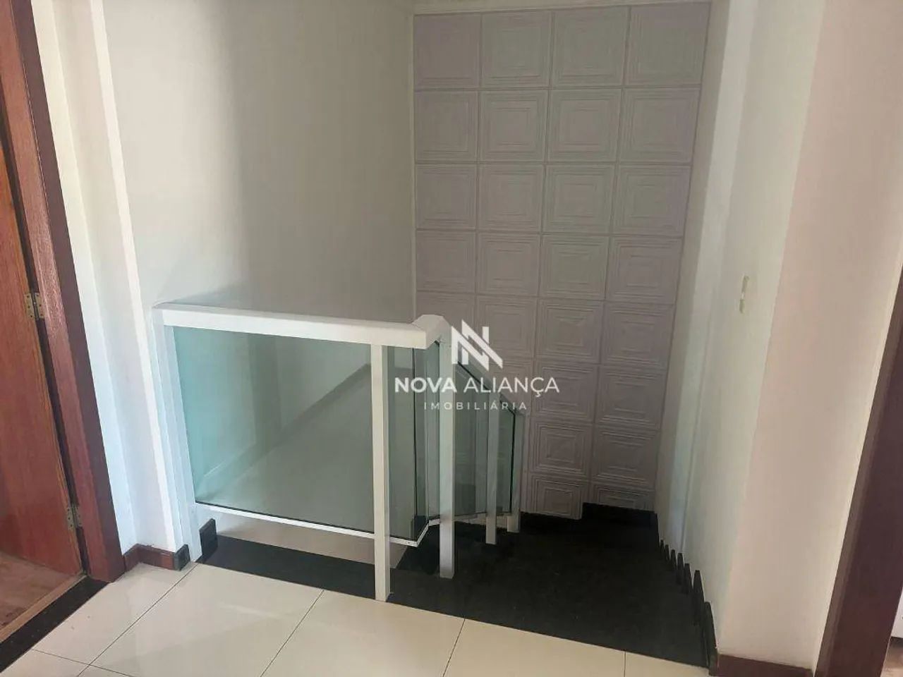 Casa com 3 quartos à venda, 360 m² - Morada Interlagos - Vila Velha/ES - Foto 4