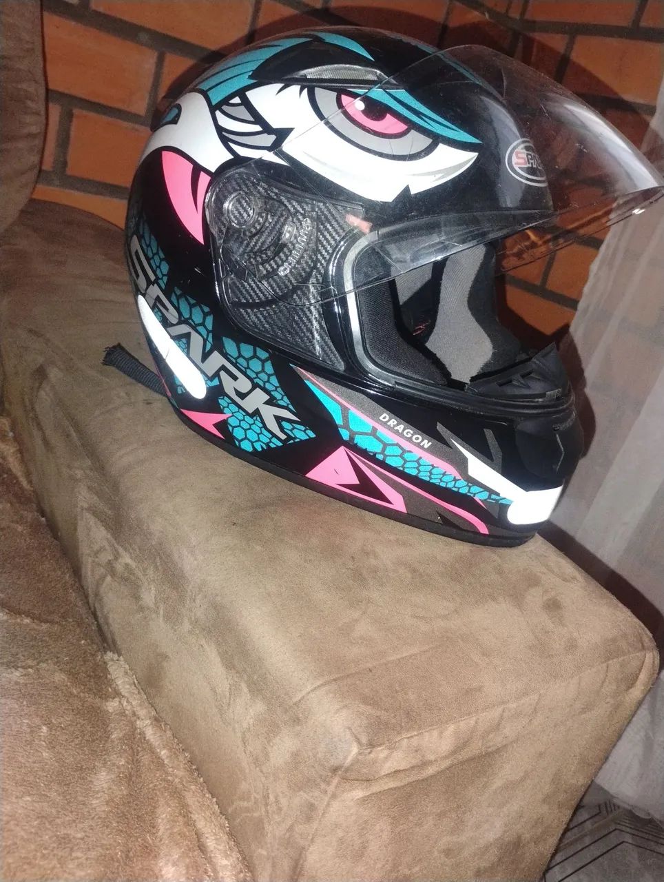 Vendo capacete spark bem conservado,tamanho 58 - Foto 3