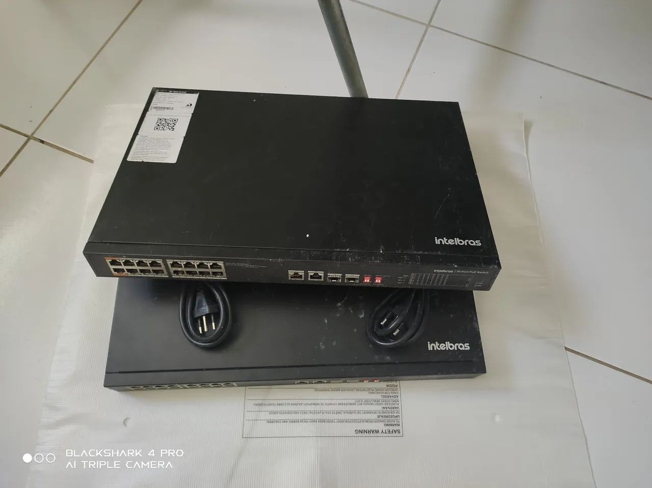 Switch Intelbras SF 1822 Hi-PoE. Com Defeito 