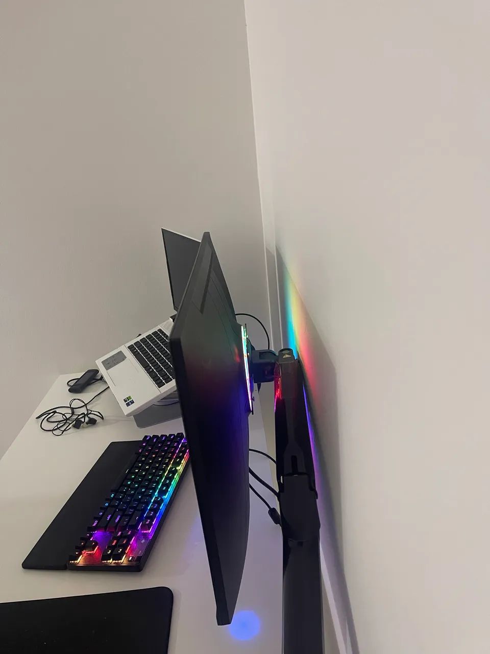 Monitor Pichau Centauri Pulse 27" Quad HD (2K) 1ms 165Hz HDR IPS - Foto 2