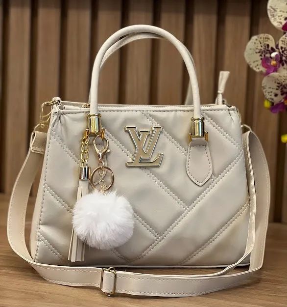 Bolsa Louis Vuitton Lorena Média Matelasse - Foto 4
