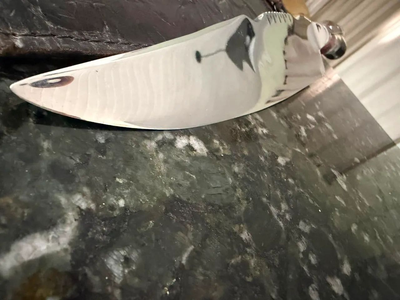 Vendo faca imperador bigode