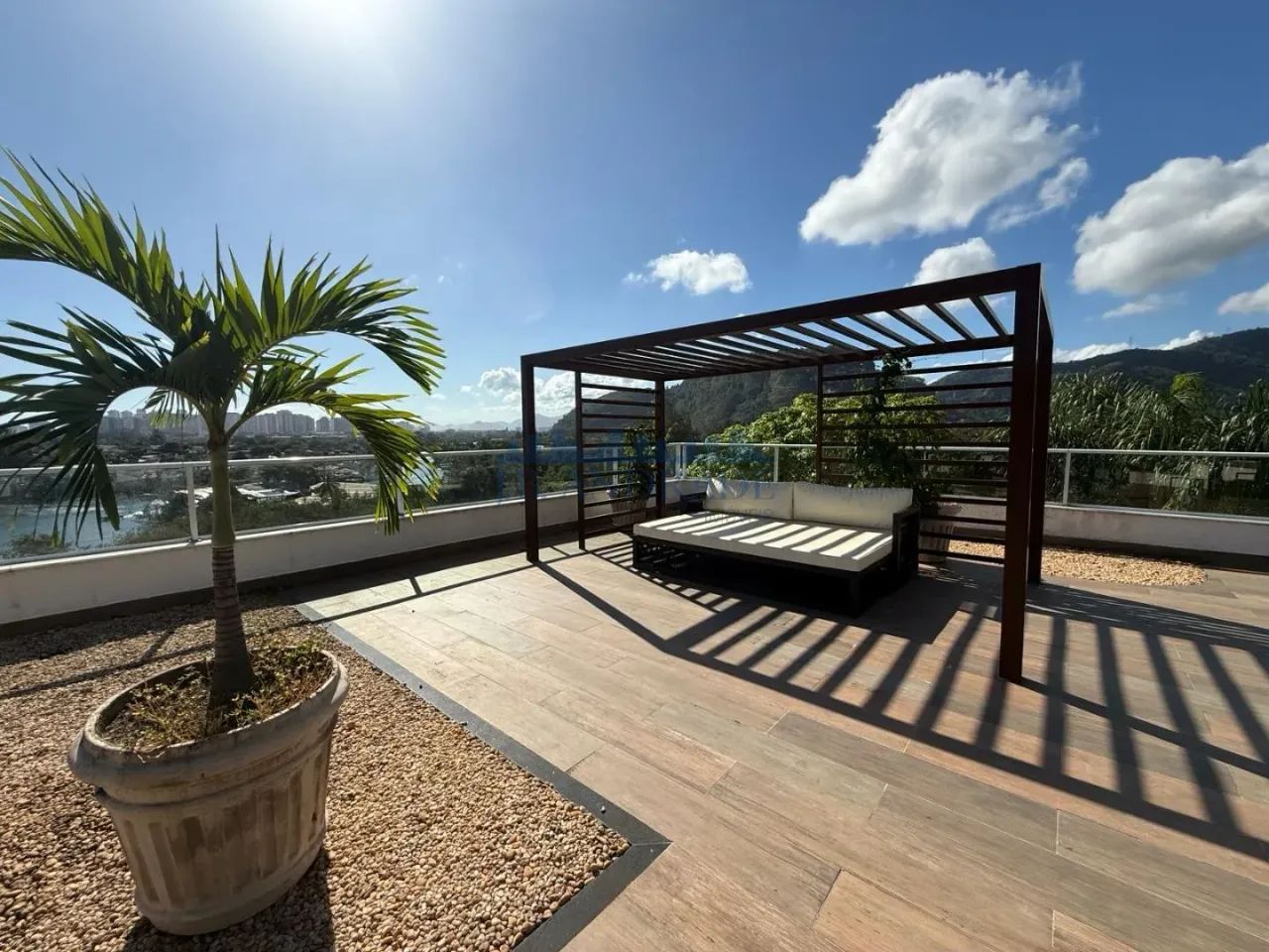 Casa contemporânea no condomínio Portinho do Massarú com 842m² 2