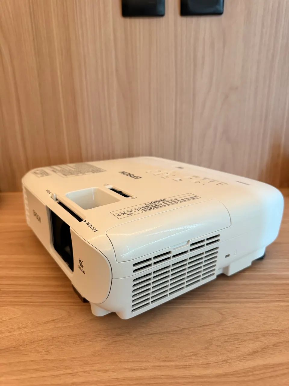 Projetor Epson Powerlite E20 - Foto 2