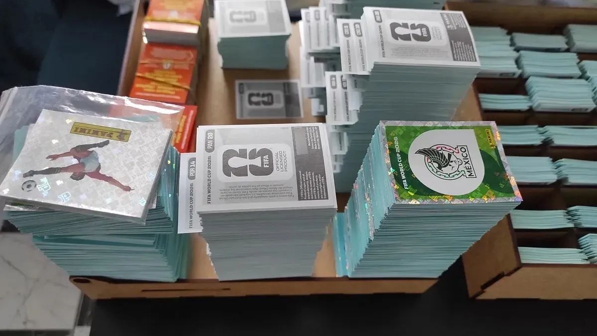 Kit completo das figurinhas da copa 2026 para colar  - Foto 2