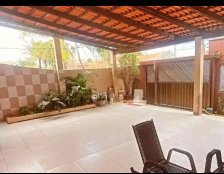 CASA À VENDA NA SACRAMENTA (VA14)