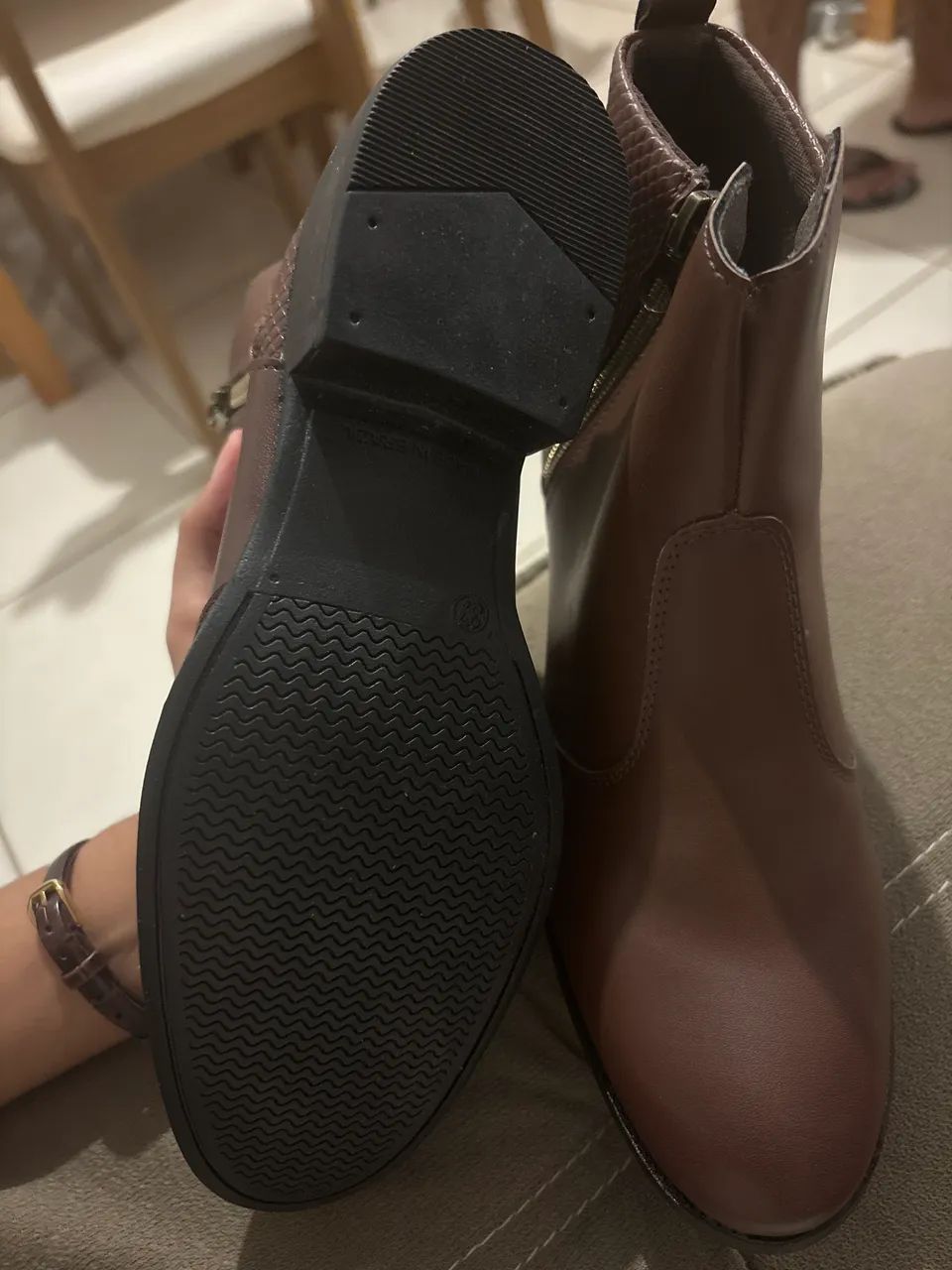 Bota ankle boot marrom tamanho 37 - Foto 3