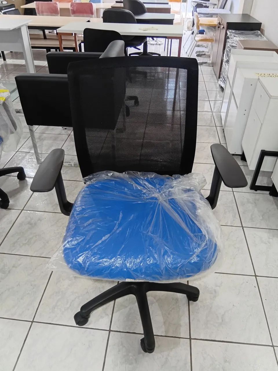 Cadeira giratória ergonômica 