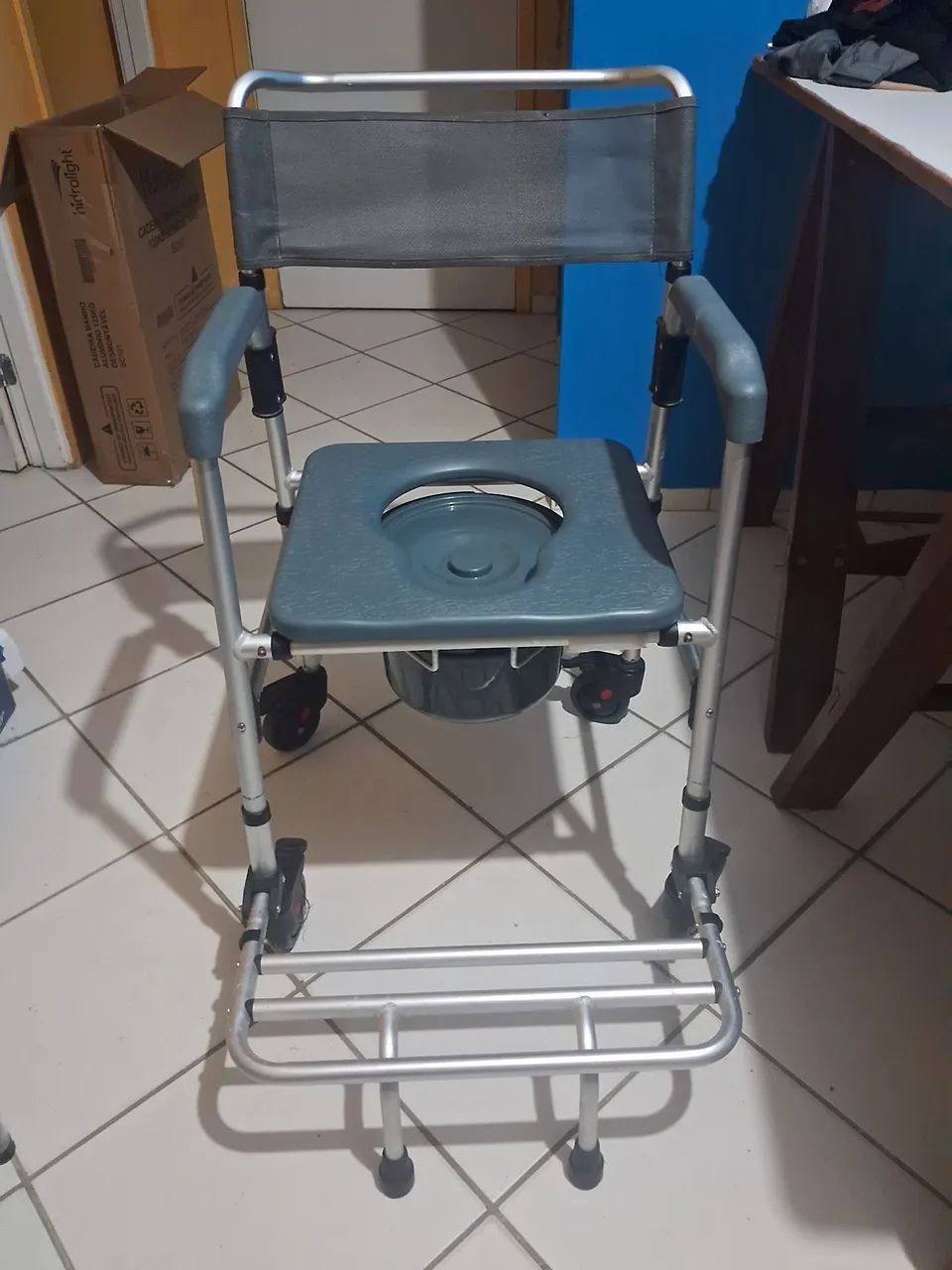 Cadeiras de banho para cadeirantes  - Foto 2
