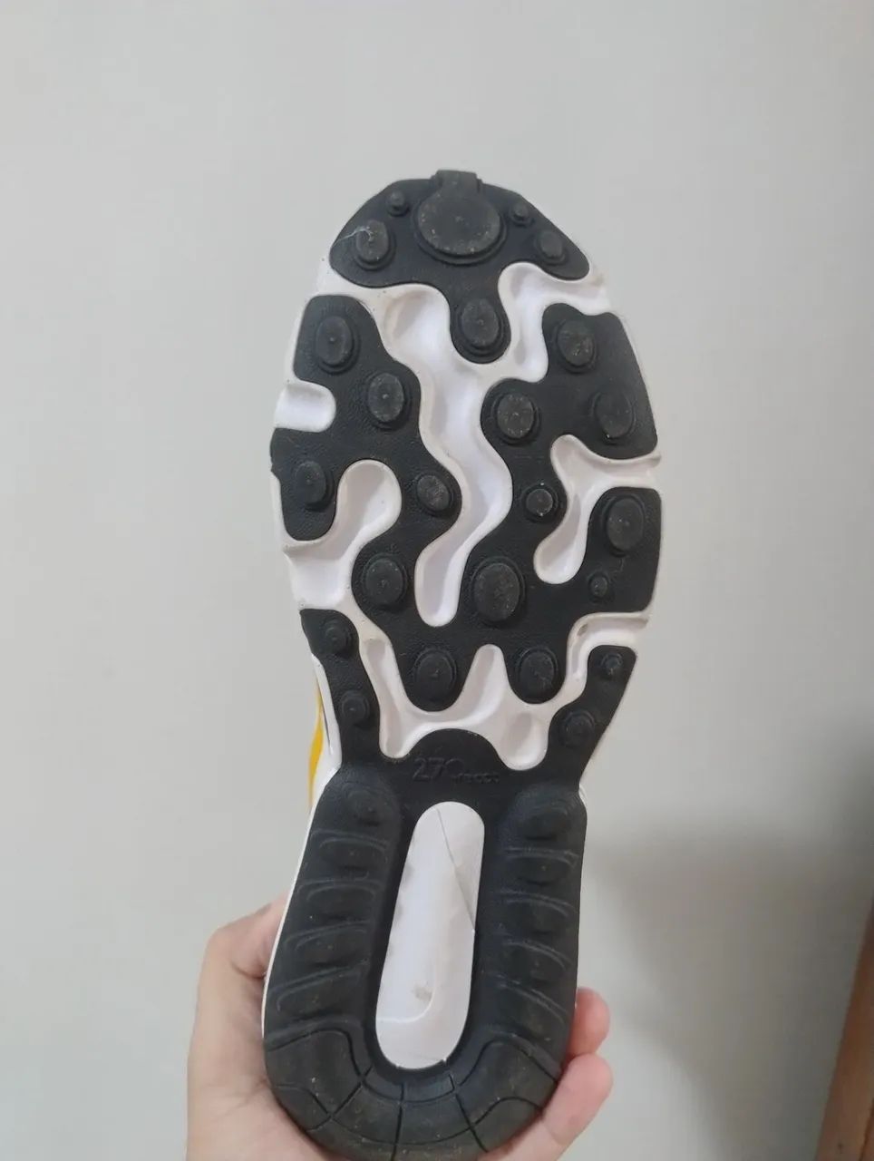 Nike Air Max 270 React  - Foto 4