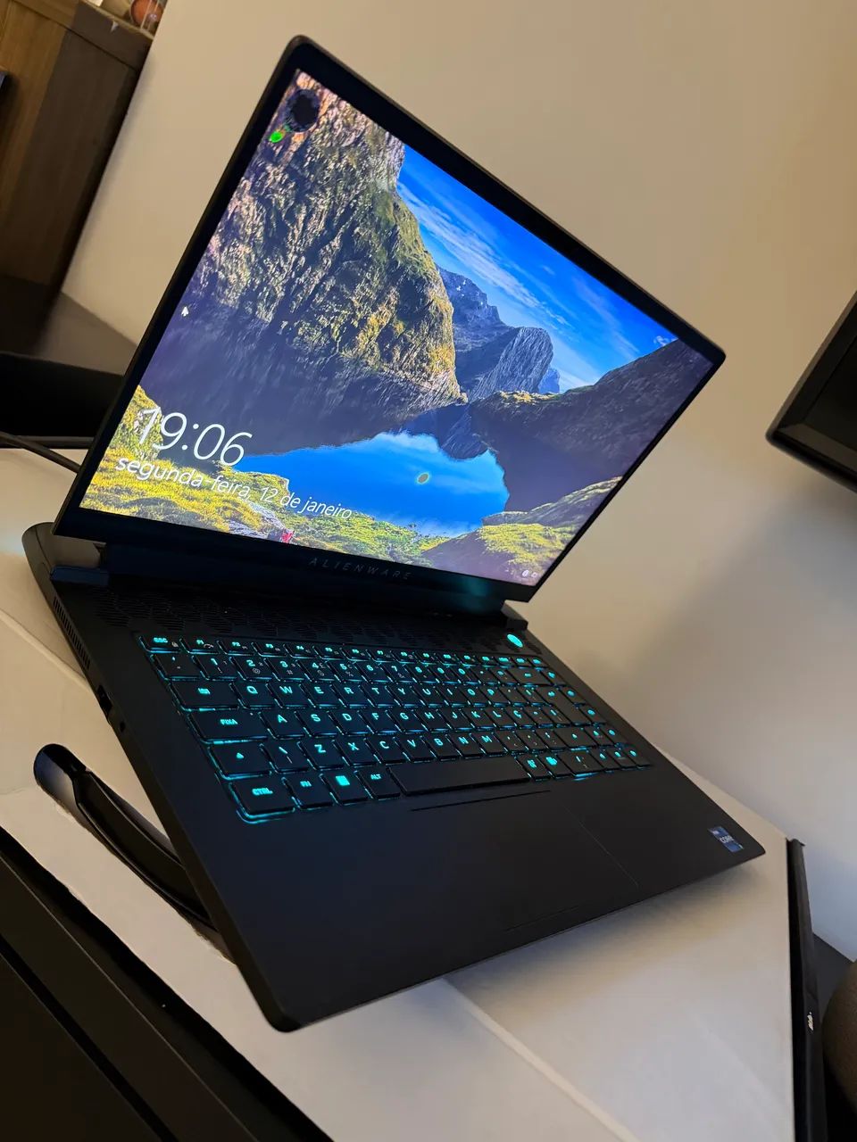 Alienware M15 R7, RTX 3070 TI com I7 12ª geração memória ram DDR5 e 1TB de NVME. - Foto 2
