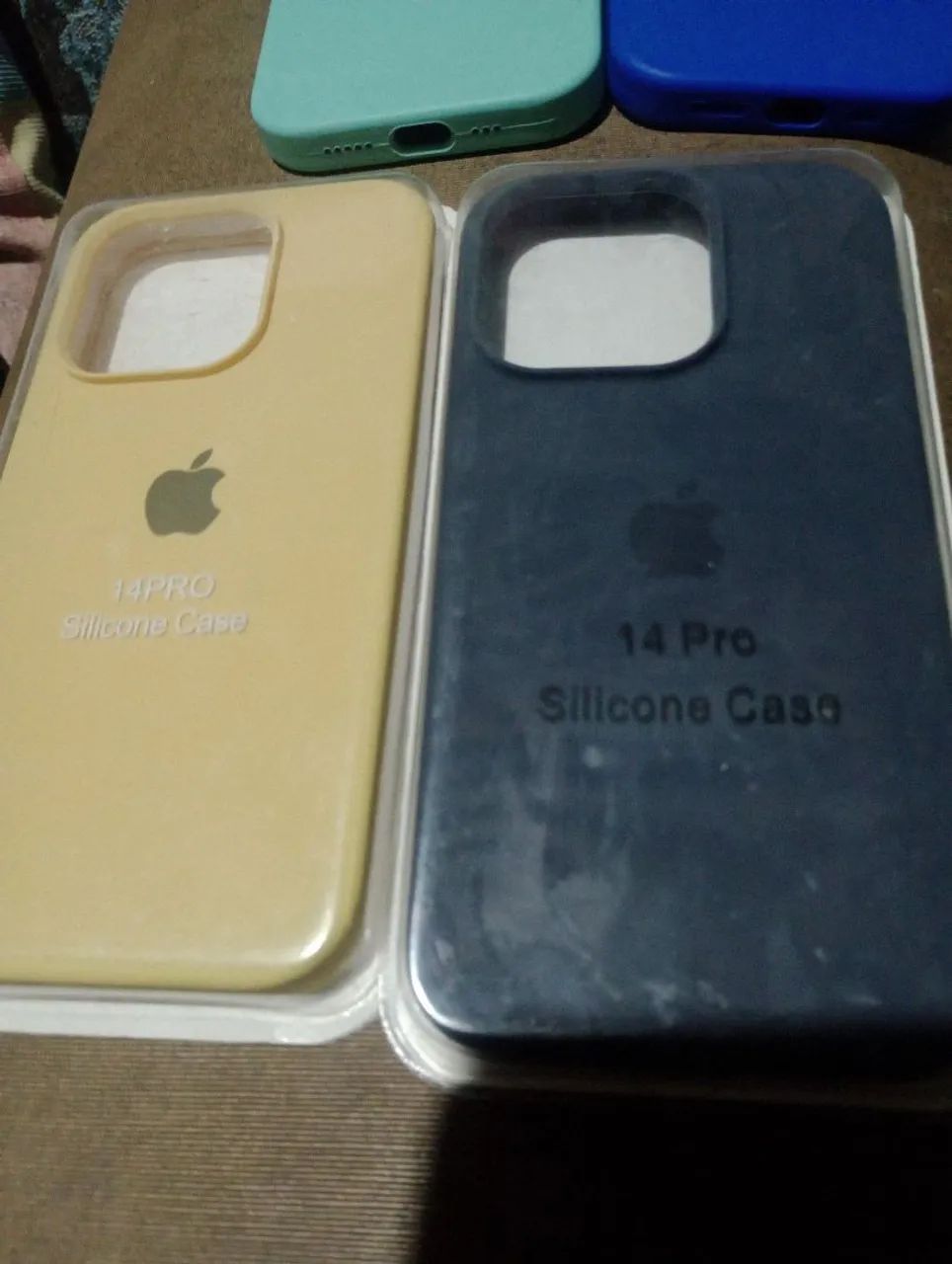 4 semi novo e 2 zero