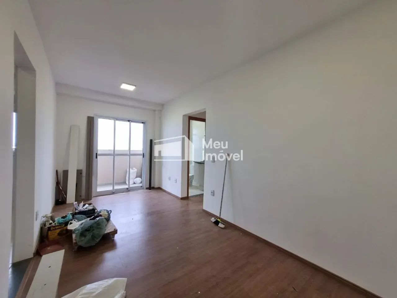 BRA22323 - Apartamento com Sacada 2 Dormitórios sendo 1 Suíte Condomínio Jardins do Parate - Foto 12