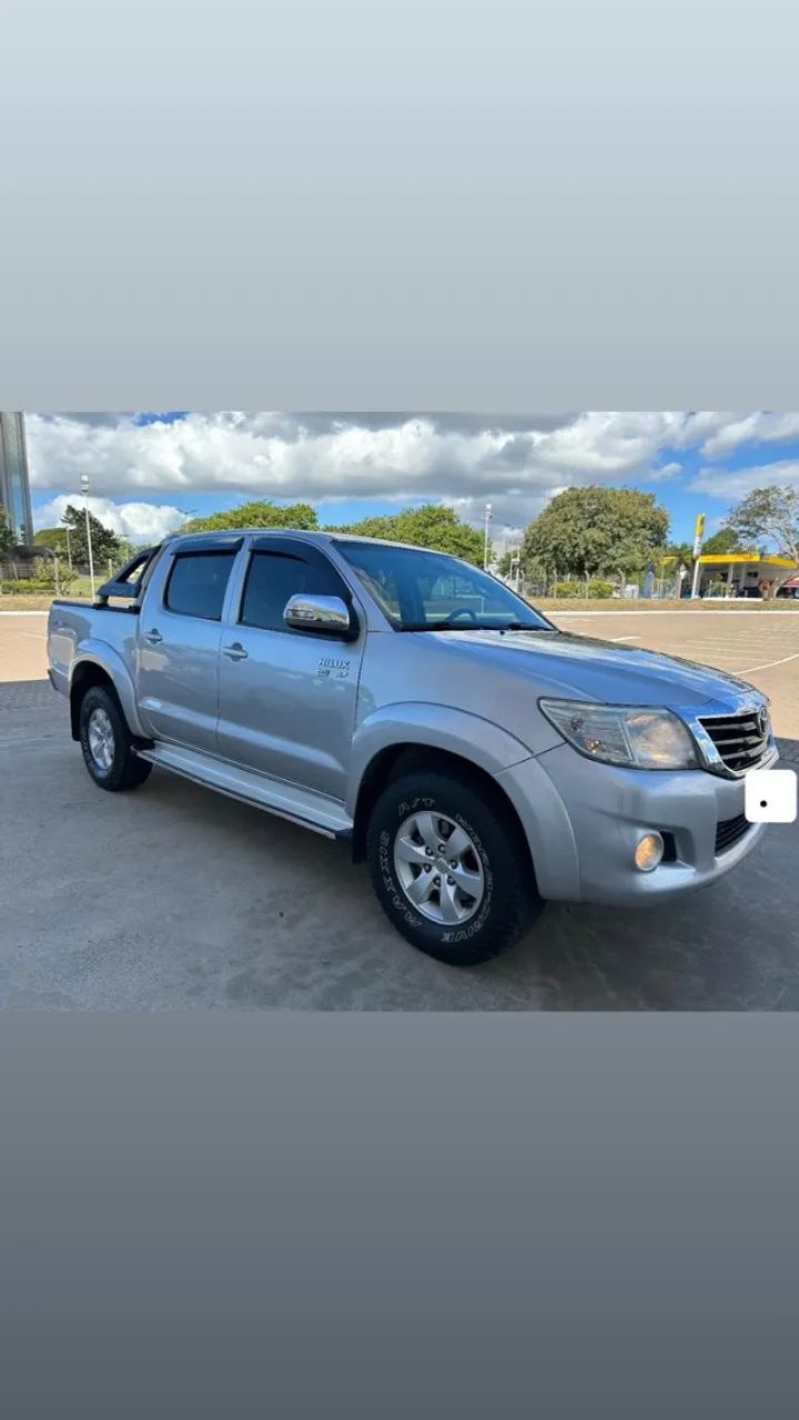 Toyota Hilux CD SRV 4X4 2.7 AT FLEX 2012