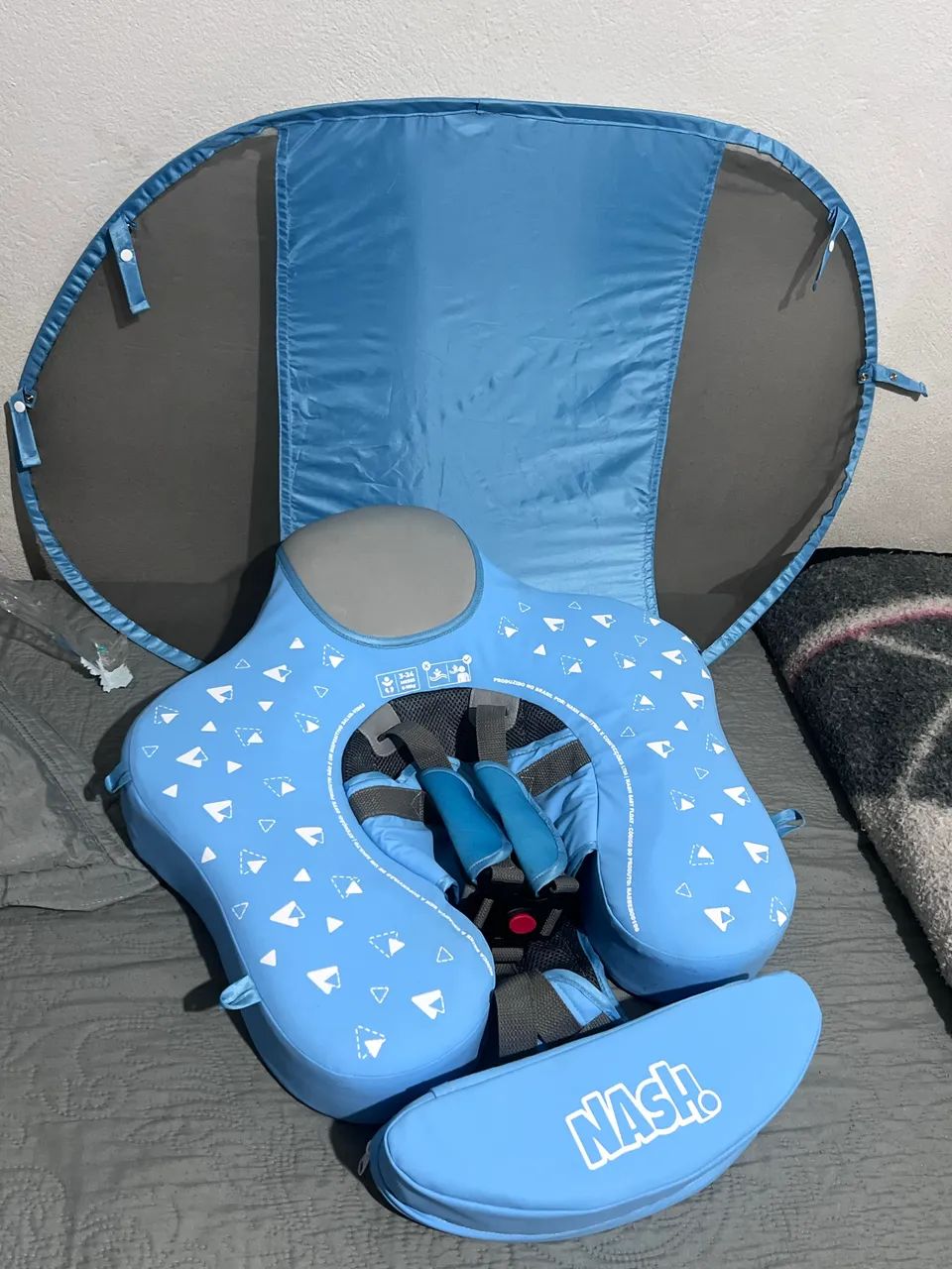 Boia com suporte para bebê - com capota e cinto de segurança - Foto 2
