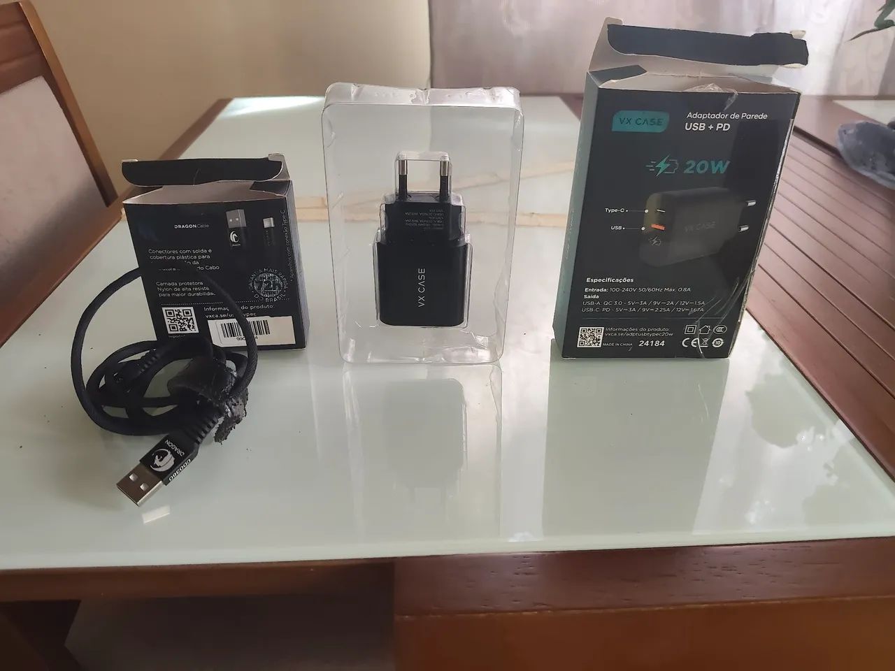 Carregador de celular Adaptador de parede USB+type-c