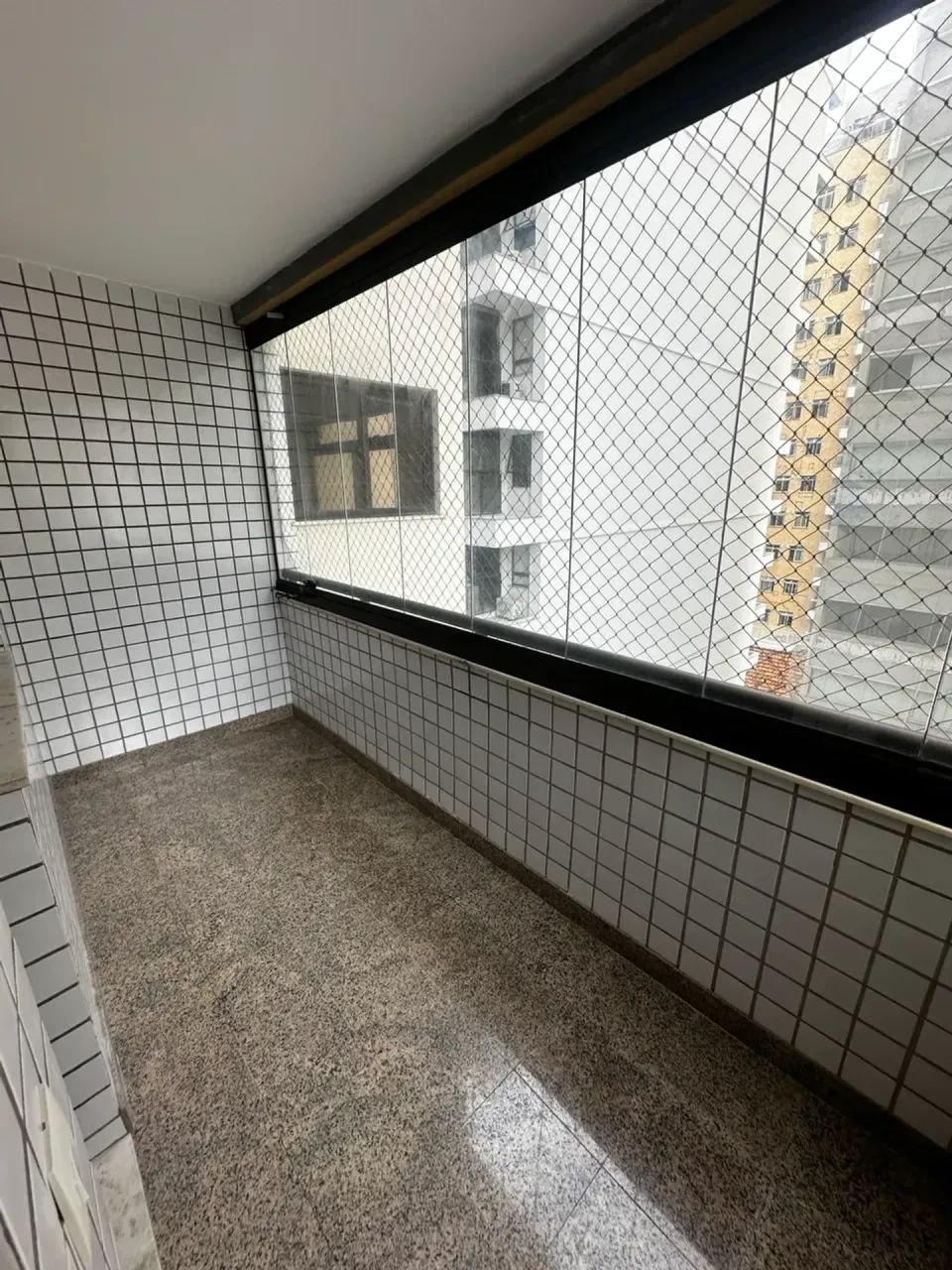 Apartamento de 4 quartos, sendo 2 suítes e 2 vagas de garagem. - Foto 4