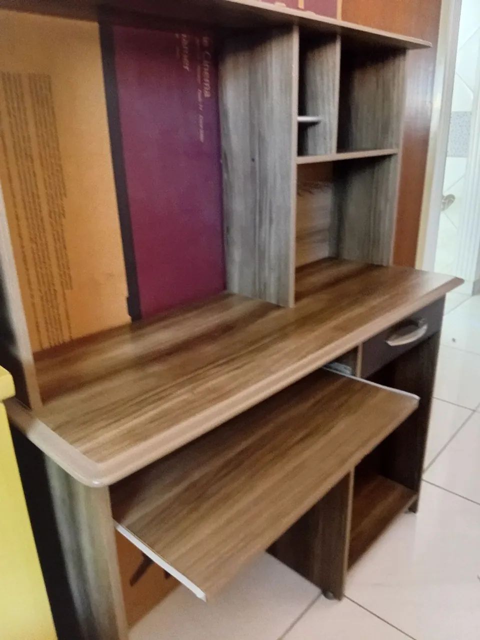 Mesa de computador semi nova  - Foto 4