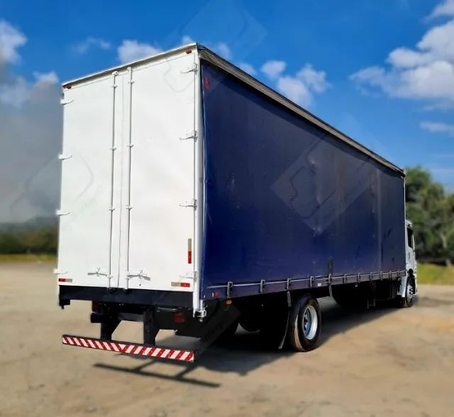 VW 15.180 4x2 Constellation - 2011 (Sider c/ 10 metros) - Foto 6