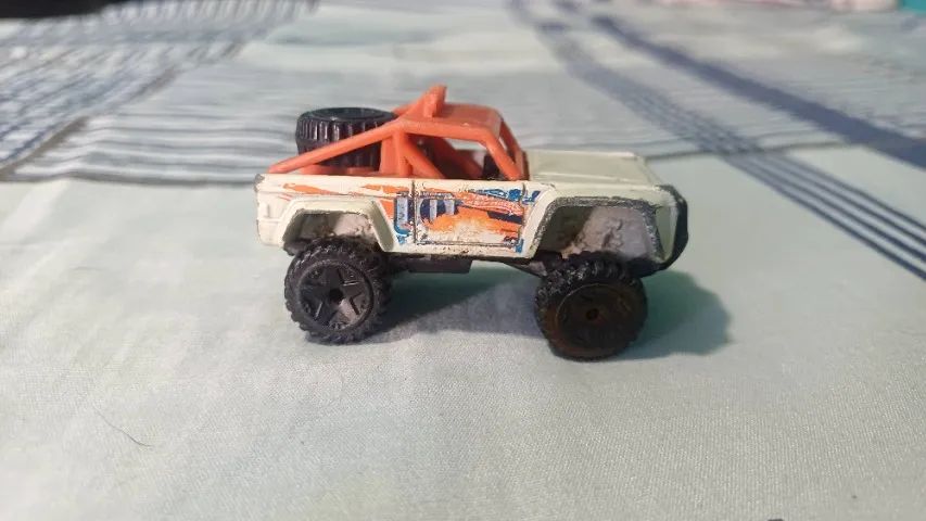  Hot Wheels Custom Ford Bronco 2010 - Foto 2