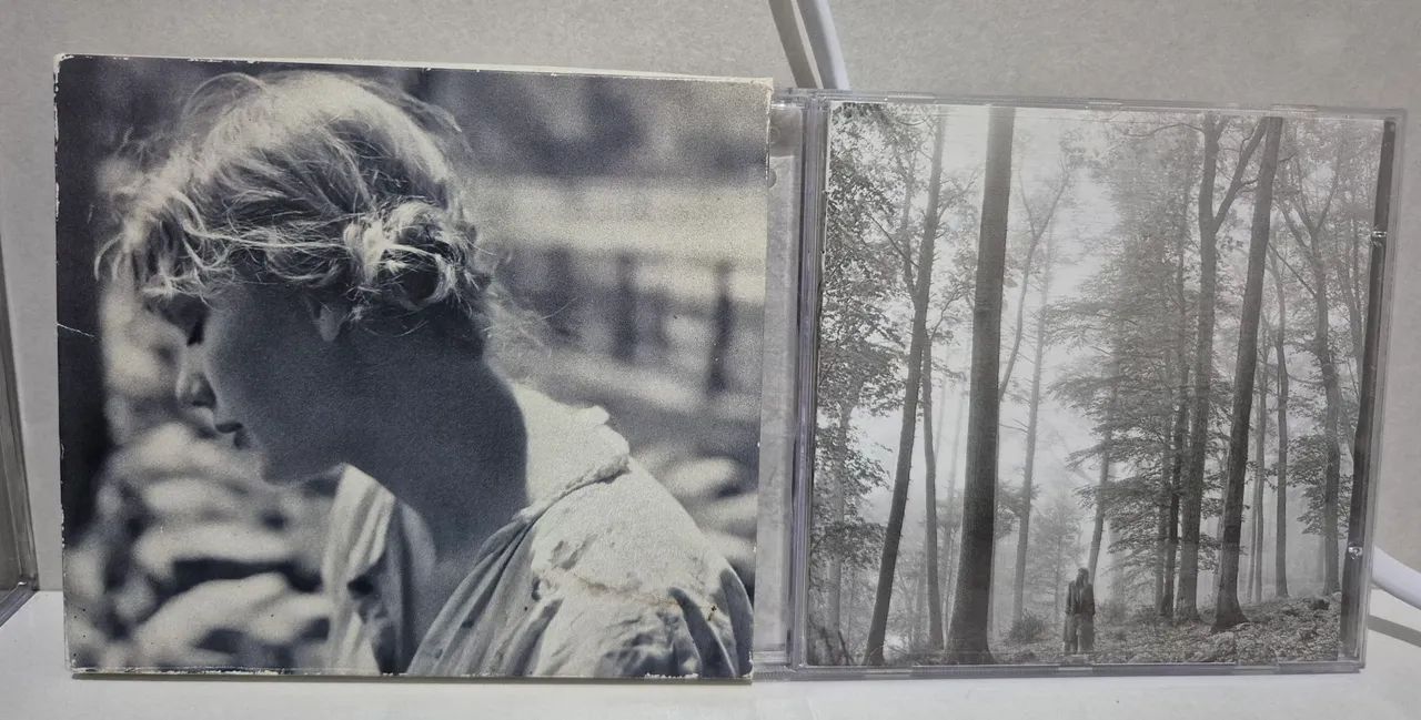 Taylor swift folklore cd + luva stolen lullabies 
