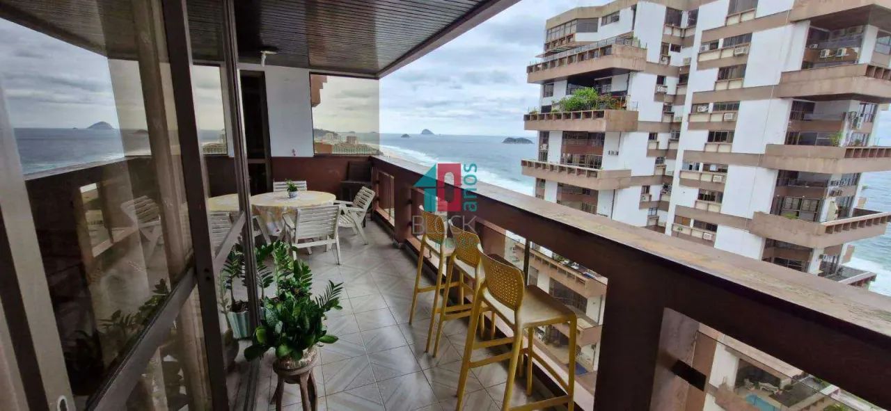 Barra da Tijuca | Apartamento 4 quartos, sendo 1 suite