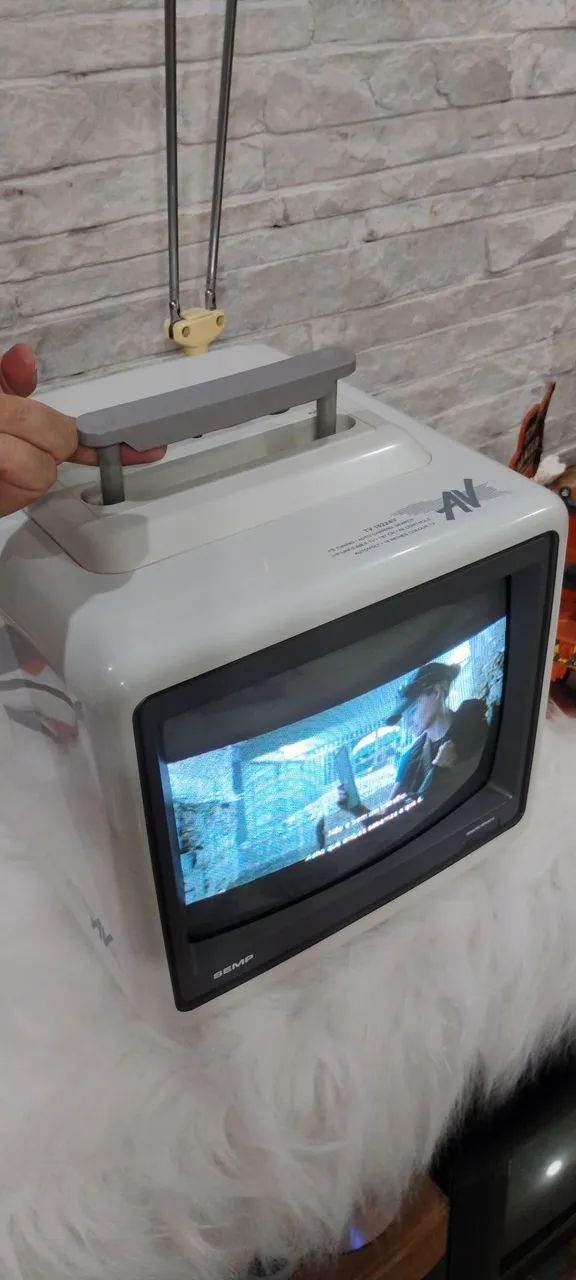 Tv Semp 1022 - Foto 3