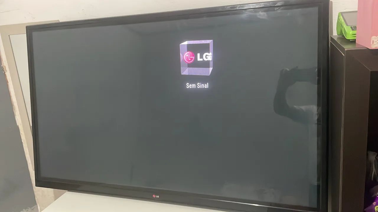 Tv 50 polegadas , tem controle e funcionando  - Foto 2