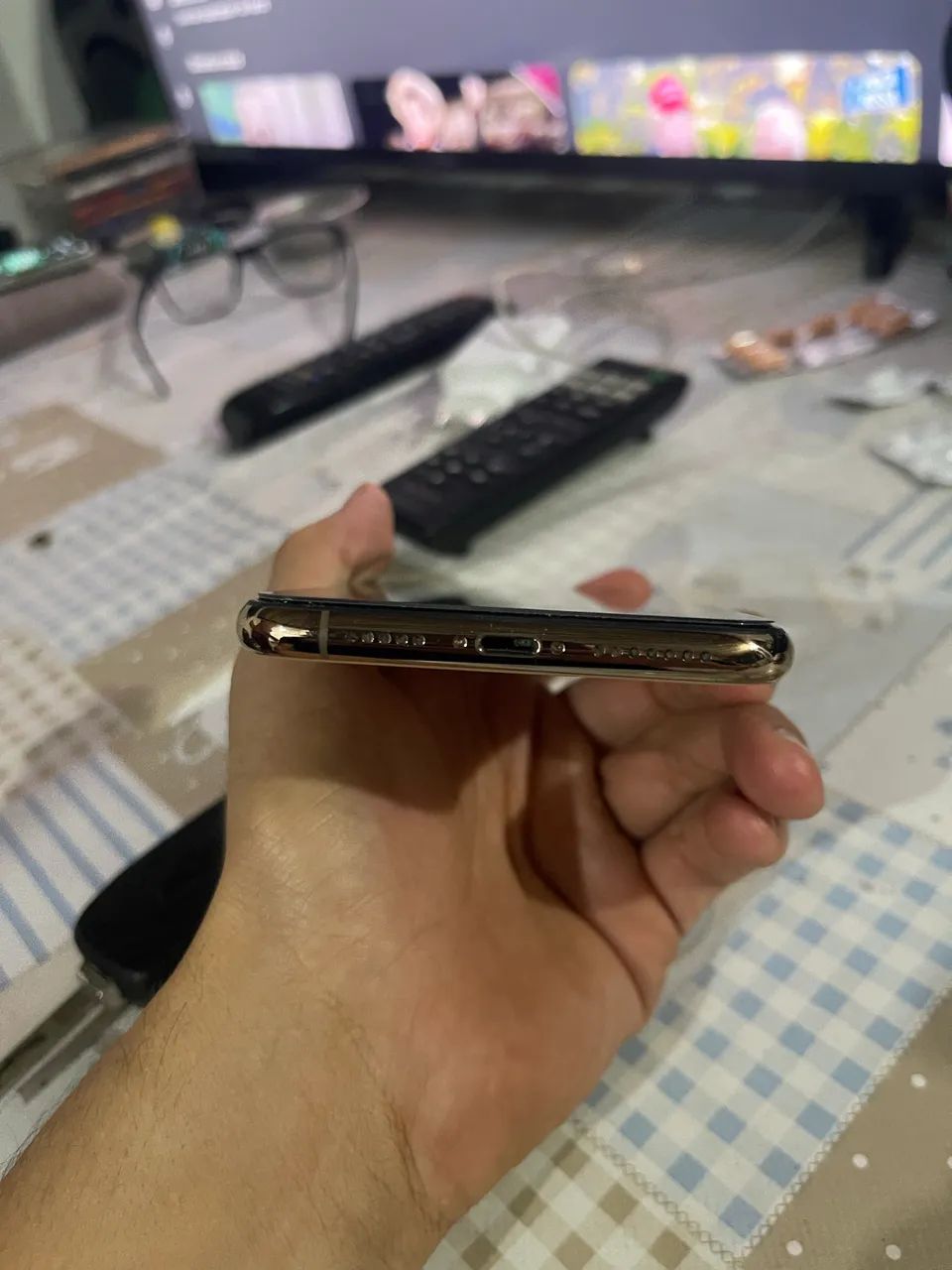 iPhone 11 Pro Max 64Gb dourado - Foto 5