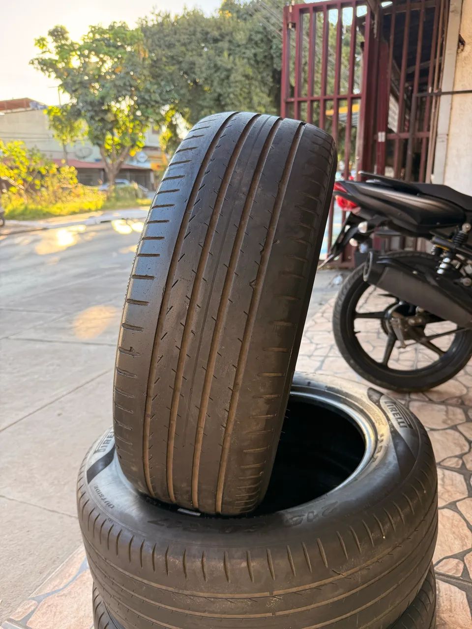 Pneu Pirelli 215/60R17 - Foto 3